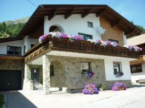  Cozy Apartment in Tyrol with Balcony and Mountain view  Каппль